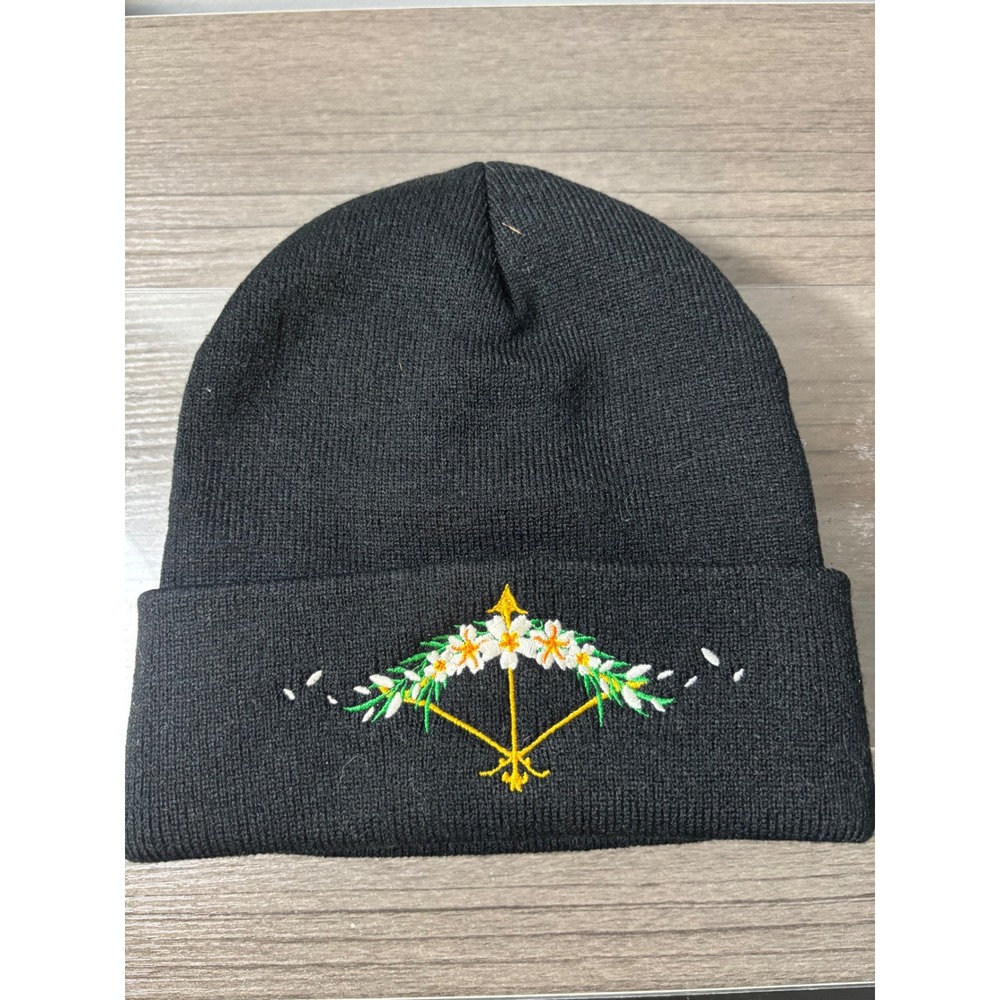 Owlcrate‎ Black Beanie with Floral Bow and Arrow Design - Picture 6 of 6